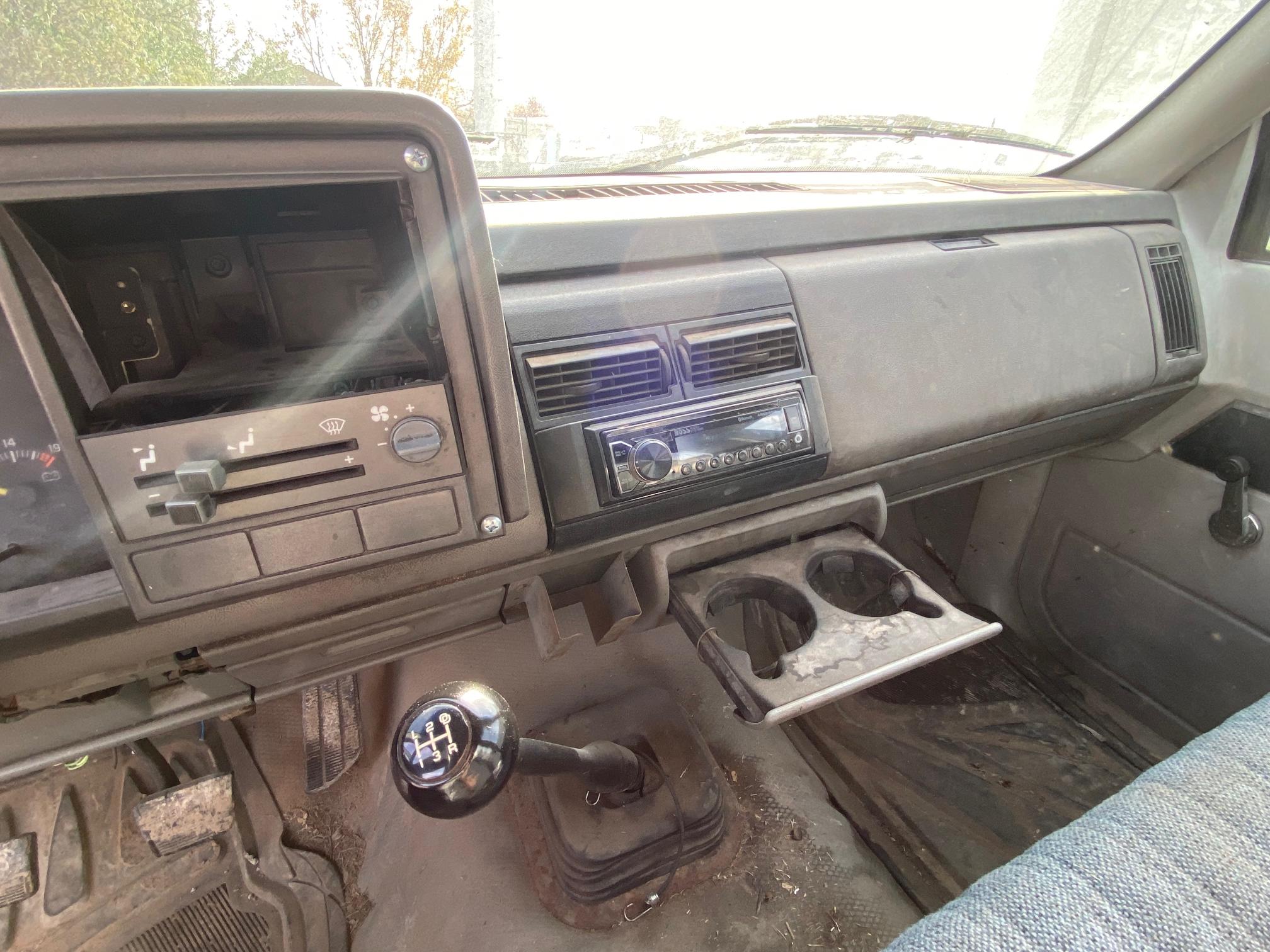 1994 CHEVROLET 3500 - Image 9